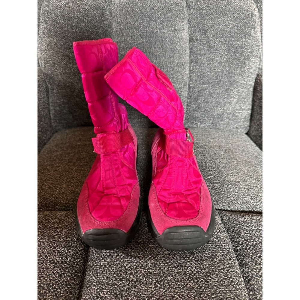 Coach Signature Puffer Snow Boots Fuchsia Pink‎ Women's Size 7.5B